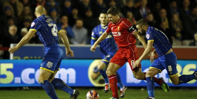 000_DV1934870_700_456_c1