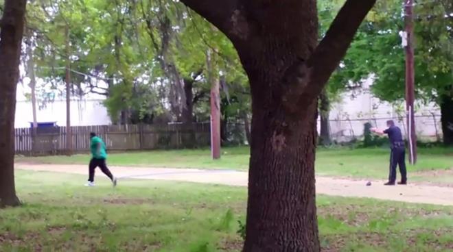 2015-04-08T025424Z_2017640596_GF10000052082_RTRMADP_3_USA-SOUTH-CAROLINA-SHOOTING_700_390_c1