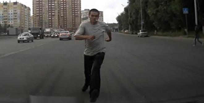 hnd8Izdxfyk_700_443_c1