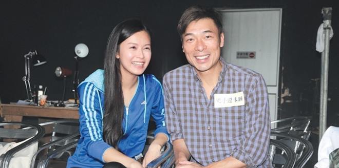 02sdv8_410bfb_700_466_c1