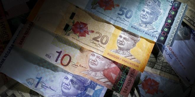 2015-08-24T033611Z_544021981_GF10000180888_RTRMADP_3_MALAYSIA-ECONOMY-RESERVES_700_467_c1