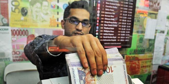 20150812hkkB04_700_526_c1