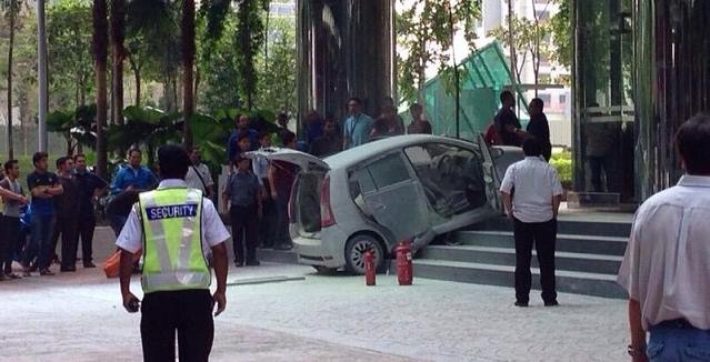 Aqout5sZVlWf_GgdHcbajg69XfNyIZPRPZsnmg_98RIB