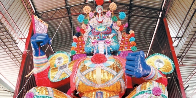 d0v2fb451bg_700_520_c1