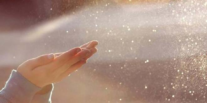 dust-hands