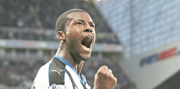 2015-09-26T175636Z_86291796_MT1ACI14030407_RTRMADP_3_SOCCER-ENGLAND-NEW-CHE_1