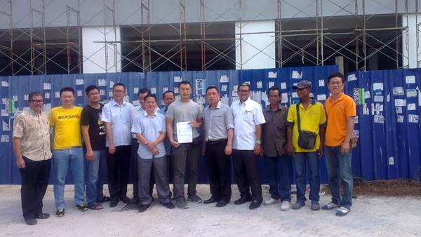 IMAG3657_BURST002_COVER