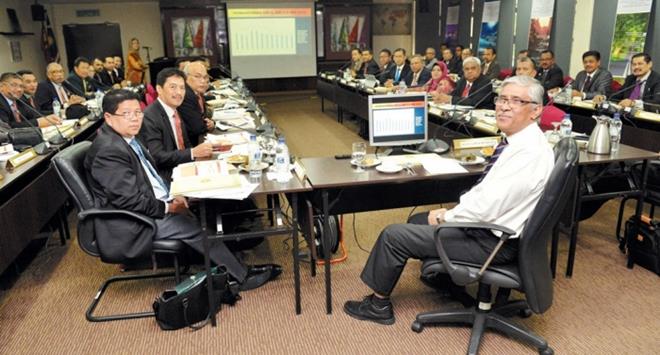 kdnkk151013a13_700_377_c1