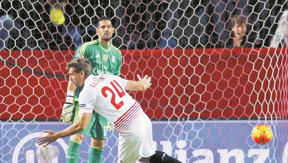 2015-11-08T212308Z_702137380_GF20000051150_RTRMADP_3_SOCCER-SPAIN_700_504_c1