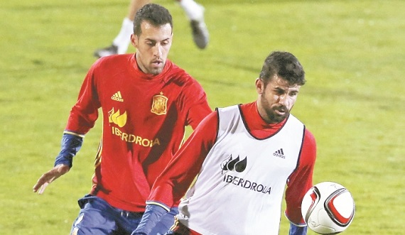 2015-11-10T183236Z_1329564945_GF20000053606_RTRMADP_3_SOCCER-FRIENDLY_700_547_c1