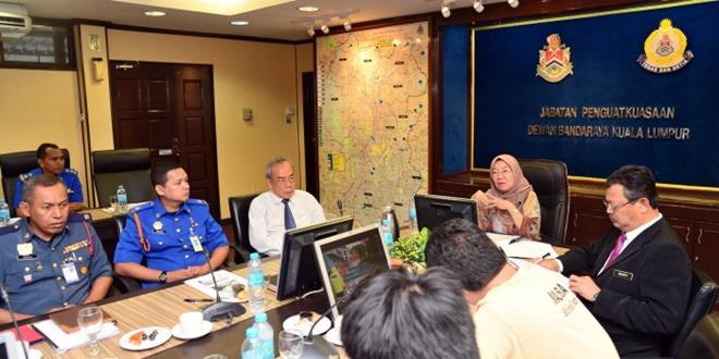 20151109HSTb03_700_406_c1