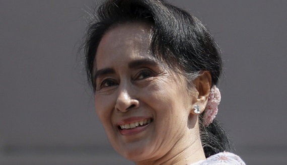 SUU_KYI_2_700_467_c1