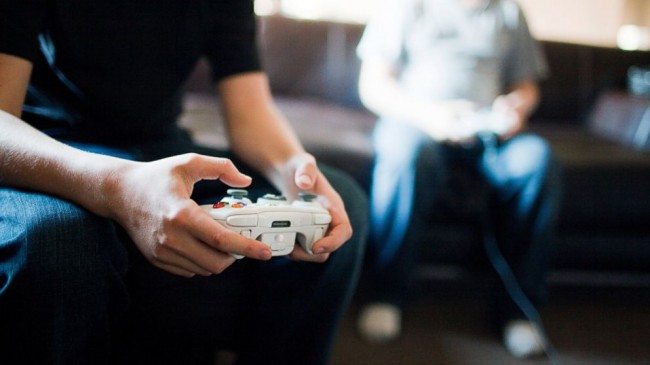 Video-games-Obsessed-Parents-Murder-Their-Children-650x365