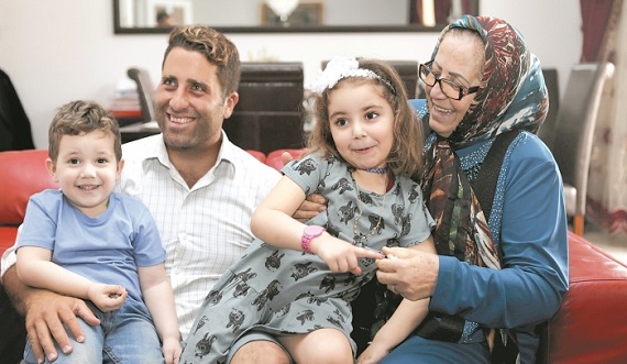 2016-04-12T110634Z_210436969_GF10000379702_RTRMADP_3_LEBANON-AUSTRALIA_700_466_c1