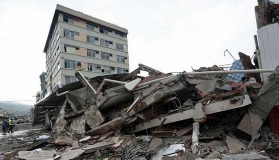 2051561.160418-wld-ecuador_700_404_c1