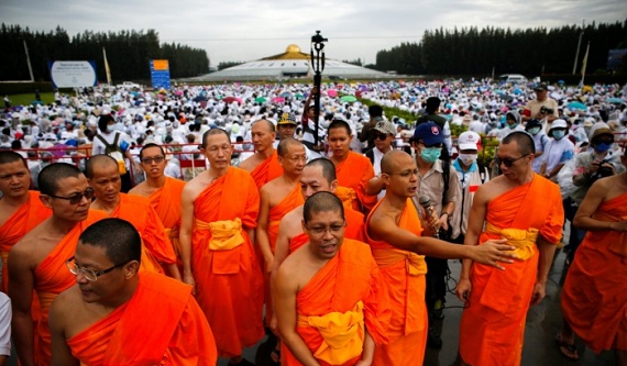 2016-06-16T040449Z_482254263_S1AETKEAWFAA_RTRMADP_3_THAILAND-BUDDHISM_700_467_c1