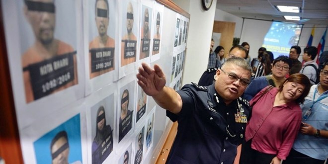 10160725HLQB05_700_467_c1