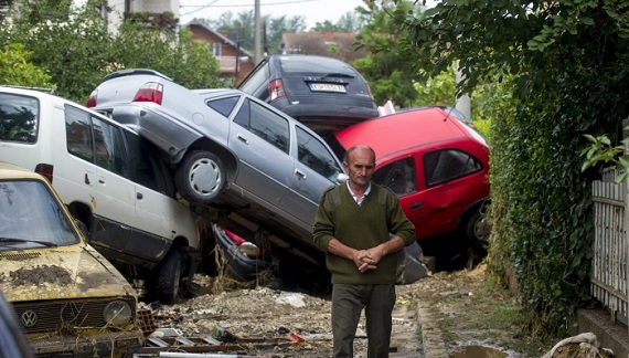 000_E00O0_700_456_c1