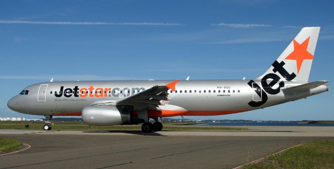 AIRBUS-A320-JETSTAR-SYD-0410-RF-IMG_3689