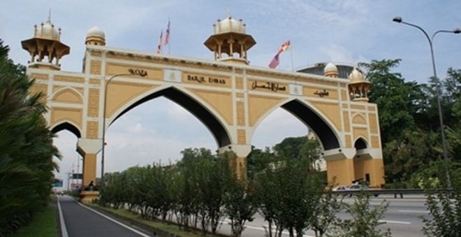 selangor-kota-darul-ehsan-arch_1_700_469_c1