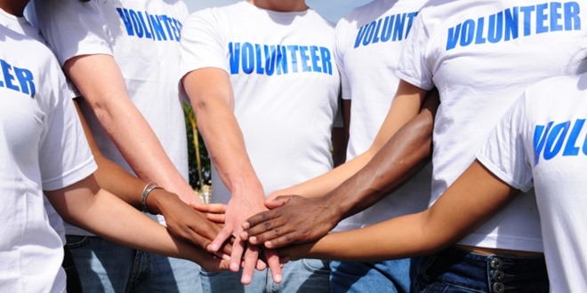 fotolia-volunteer-image-for-vol-resource-center_700_467_c1