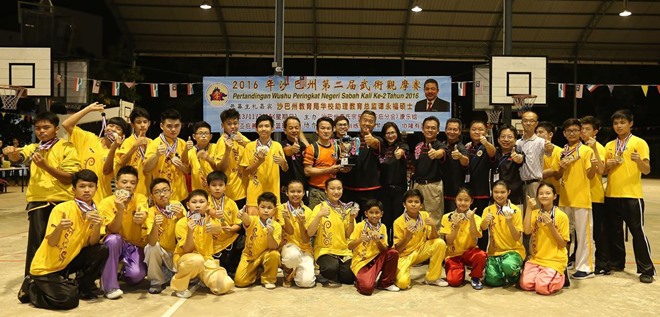 photo1