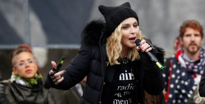 phpGn7V4B_700_466_c1