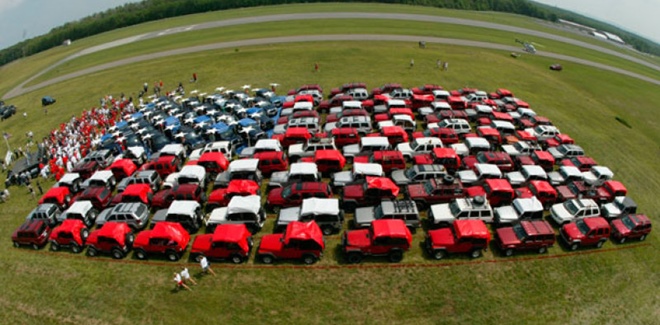 20101006_jeeps-american-flag_612mz