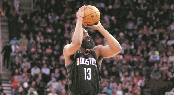 2018-01-31T034745Z_1511831751_NOCID_RTRMADP_3_NBA-ORLANDO-MAGIC-AT-HOUSTON-ROCKETS