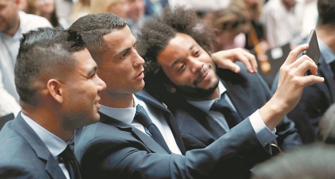 2018-05-27T171150Z_570180176_RC1A910164C0_RTRMADP_3_SOCCER-CHAMPIONS-FINAL-MADRID-CELEBRATIONS