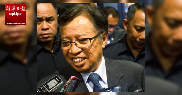 砂首长拿督巴丁宜阿邦佐哈里。