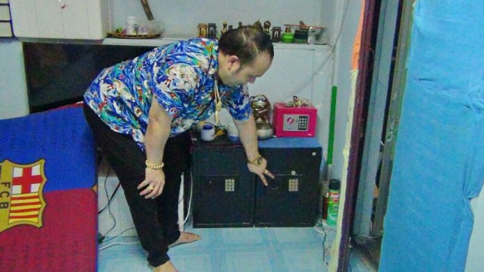 111748qkevbk7ih8lrrmf0