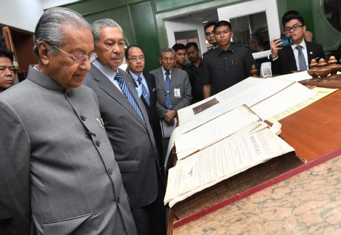 030f7b5d4e885e3f4a2455823318ff48