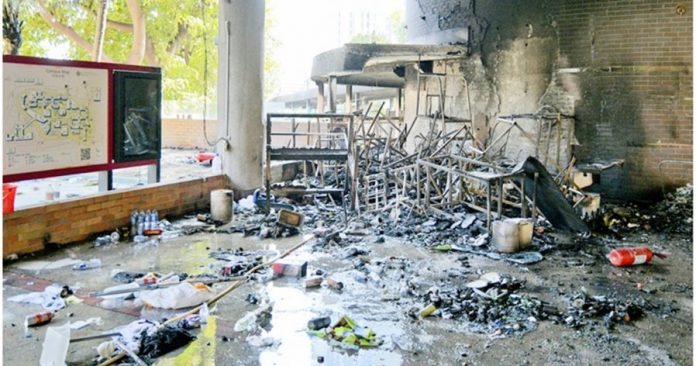 8b22d54db5eb409e97944e901da4facc