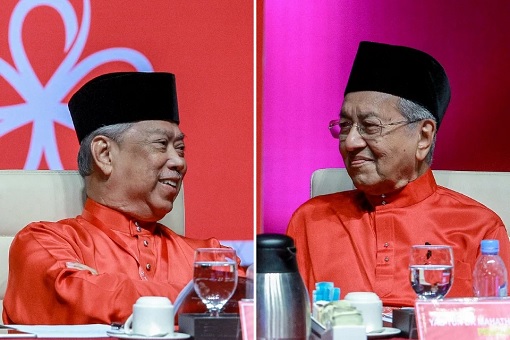 Muhyiddin-Yassin-and-Mahathir-Mohamad-Smiling