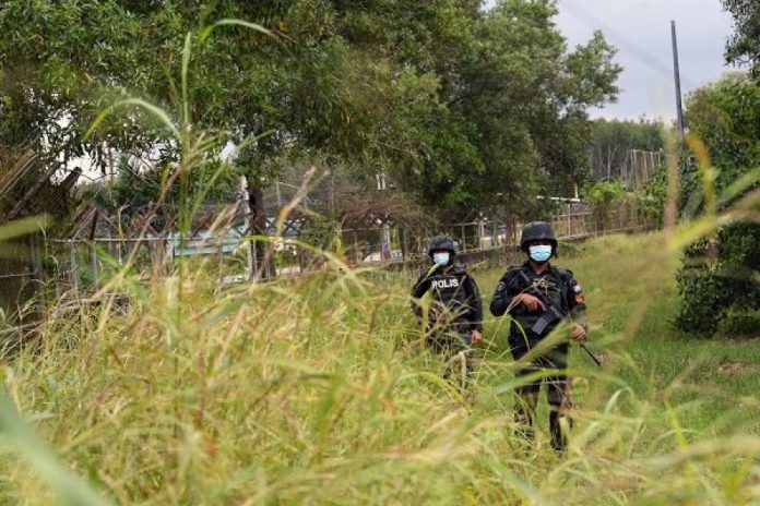 030386dbc016486cd20a9e4248832ebe