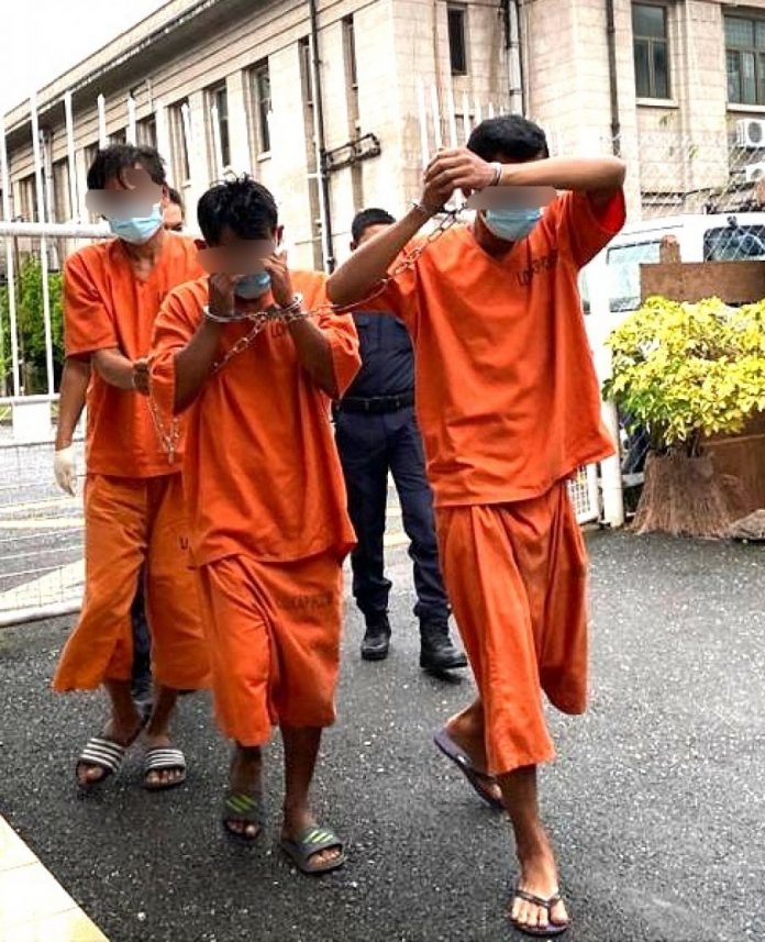 aafca3141fe58bdff15d4782a8ff794e