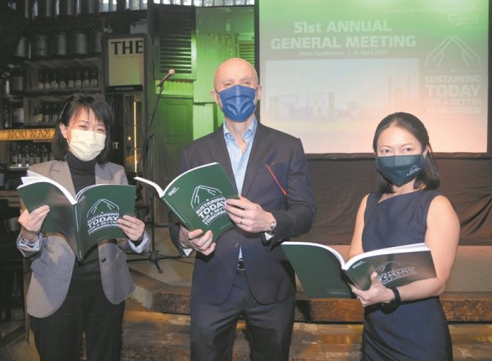 04f4dd1439a75aff829e5c0a9ae46185