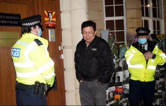 9c3cf655458e638d83cf0d143e13f73b