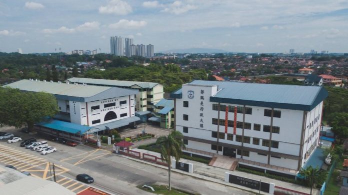 5e186e7c5dea2050e3fc3c9971693ef3