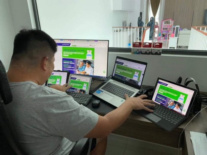 e52432357f6ead113adaa1507e7cb8c0