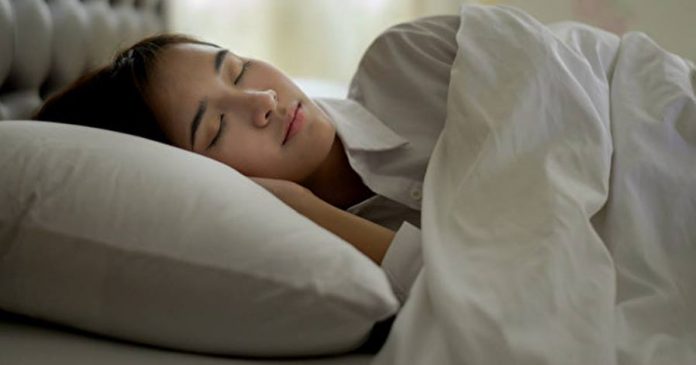 sleep-pillow-blood-flow_1662154063-600x400