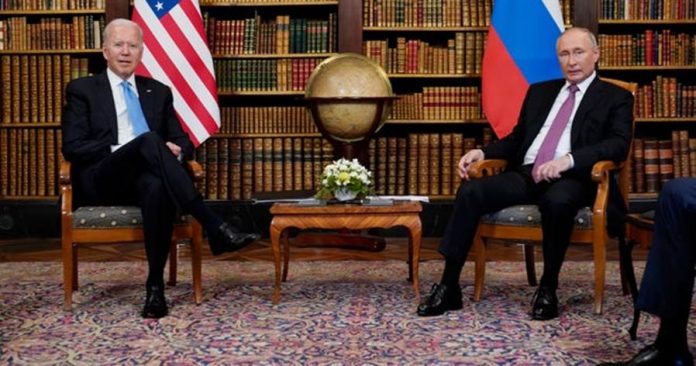 11ddac86-fb02-4aae-9fb8-35cf08db338f-AP_Biden_Putin.1