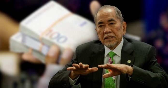 Ringgit-Bribe-Bloomberg-696x435