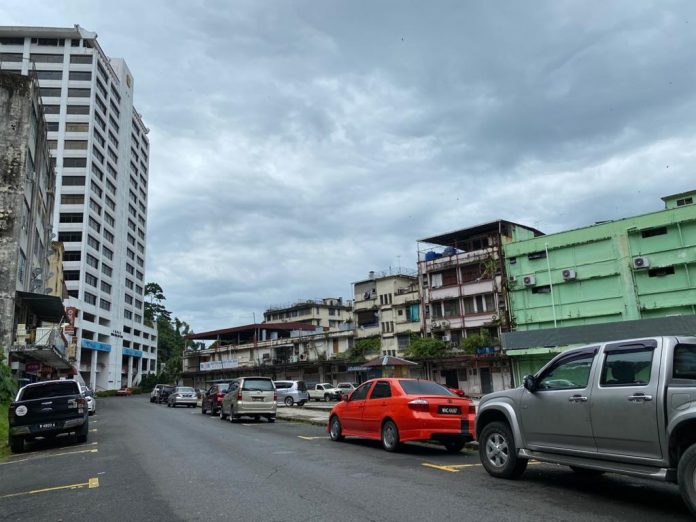 b5393fc6-baa1-4824-b7c5-63e85e8d4e80