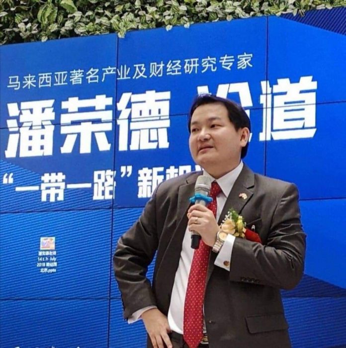 5640fb5dcd1b249f77ad315ade9af3d6