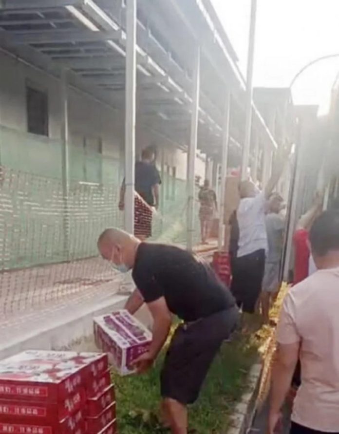 8996da1d71f19367bc0d1fbbccfb797f