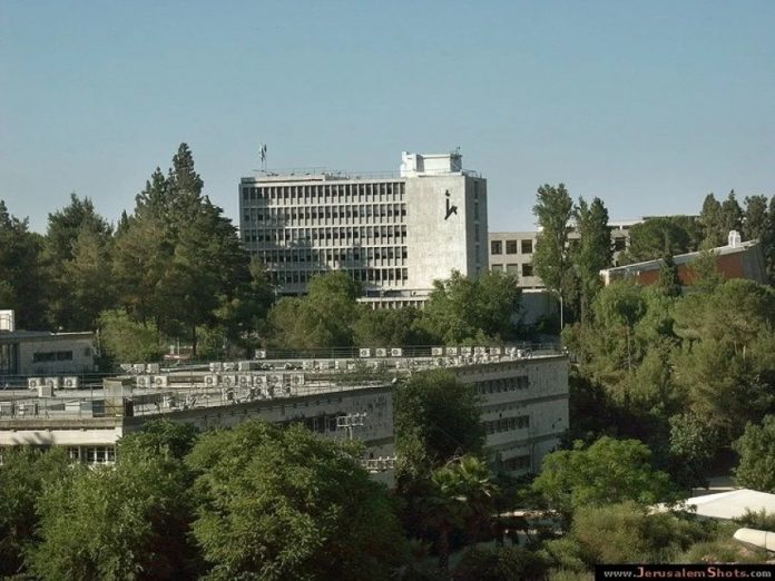 e16e938cf87bf9038133c1962dc87a47