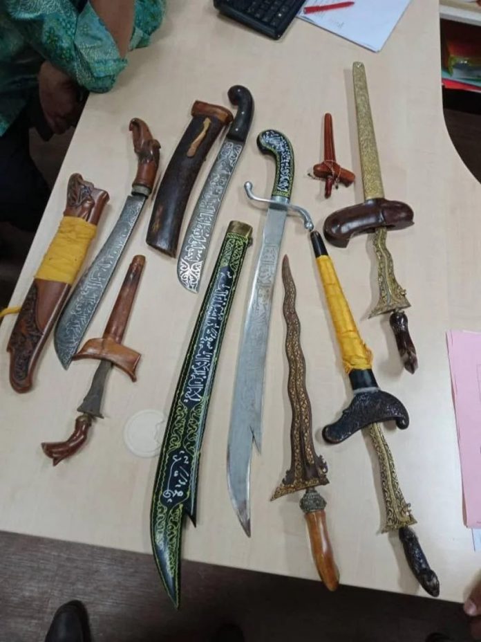 065c615e9e8f82de27eb0ece5ea99cb4