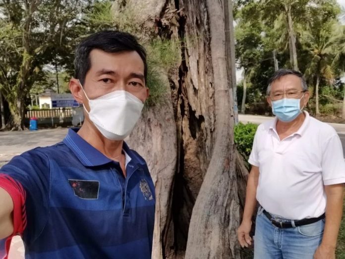 61c53bd5ef58abd9a49ddbf1c077b8dc